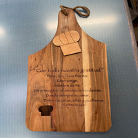 Tabla de madera conmemorativa